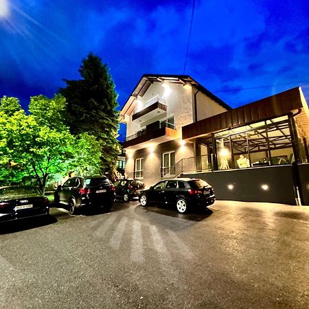 Sunny Corner Apartments Високо Екстериор снимка
