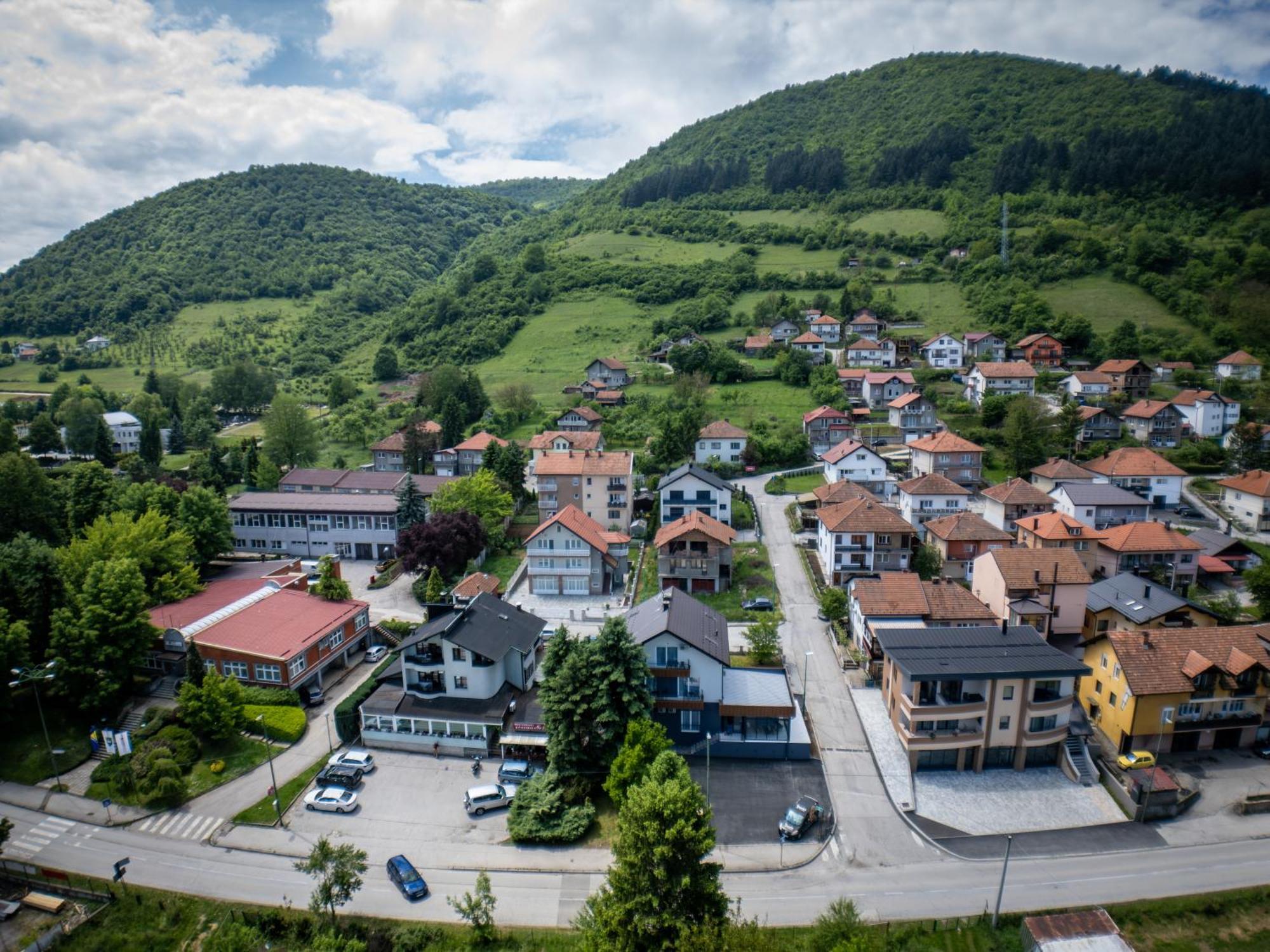 Sunny Corner Apartments Високо Екстериор снимка