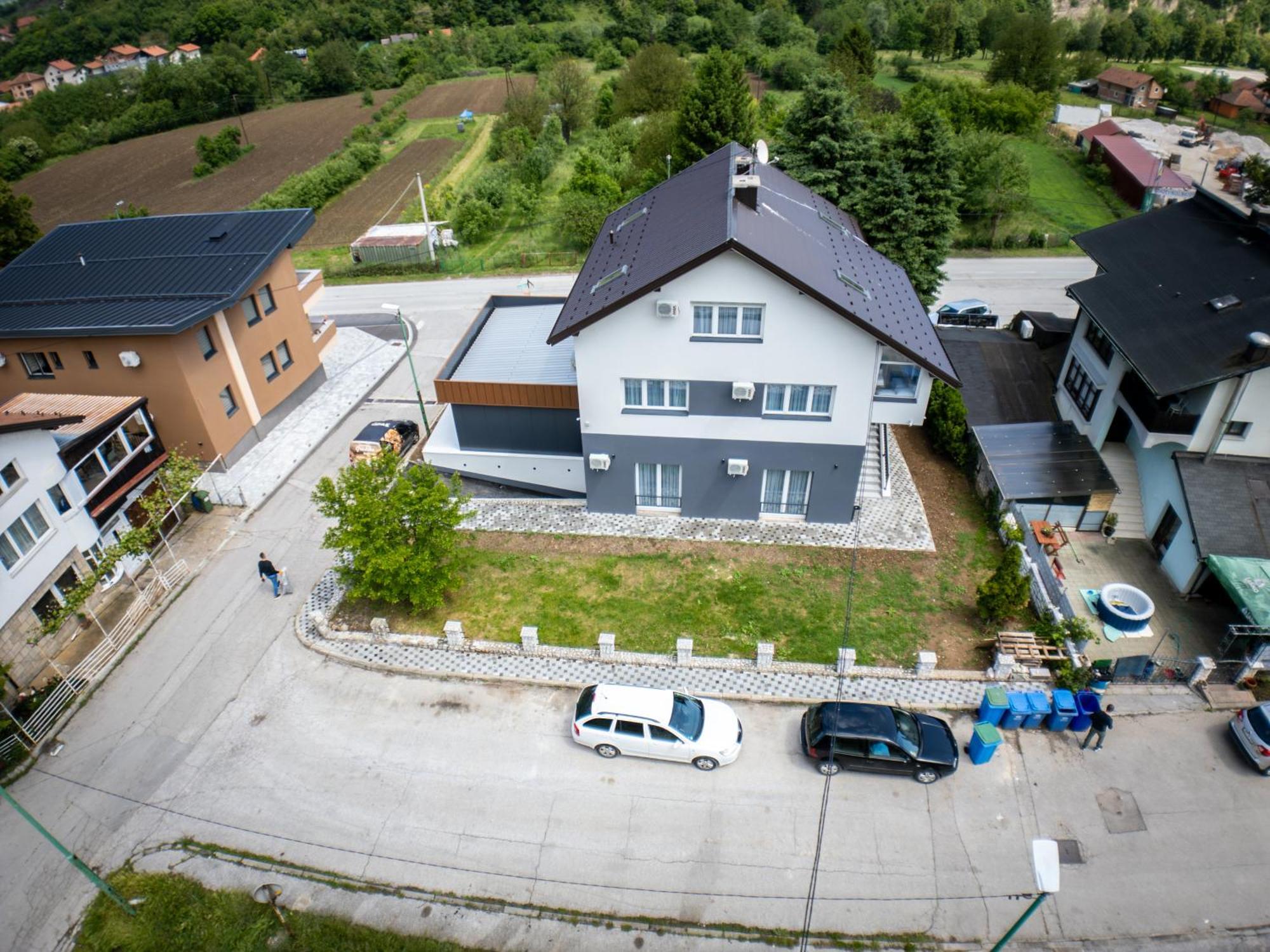 Sunny Corner Apartments Високо Екстериор снимка