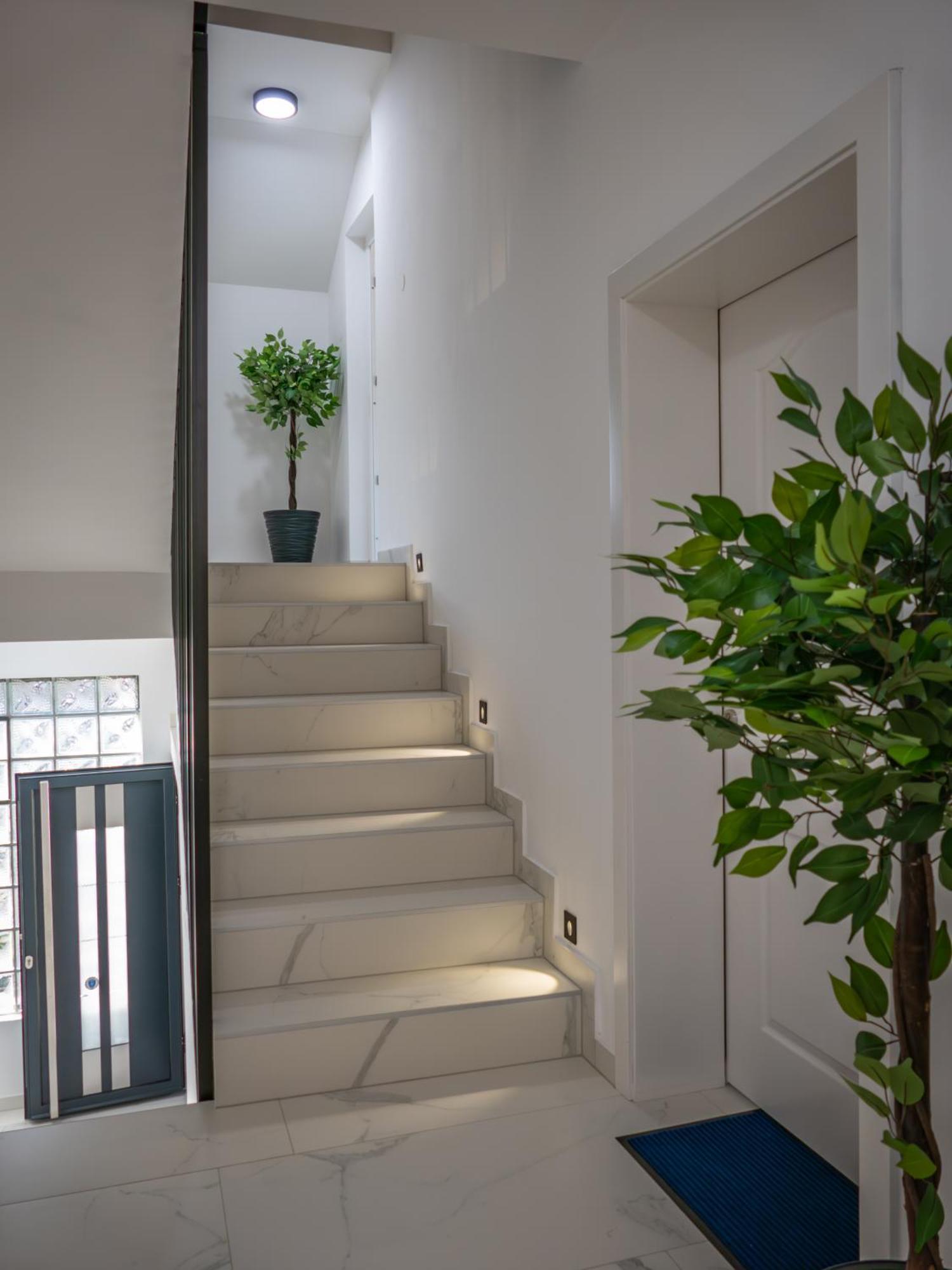 Sunny Corner Apartments Високо Екстериор снимка