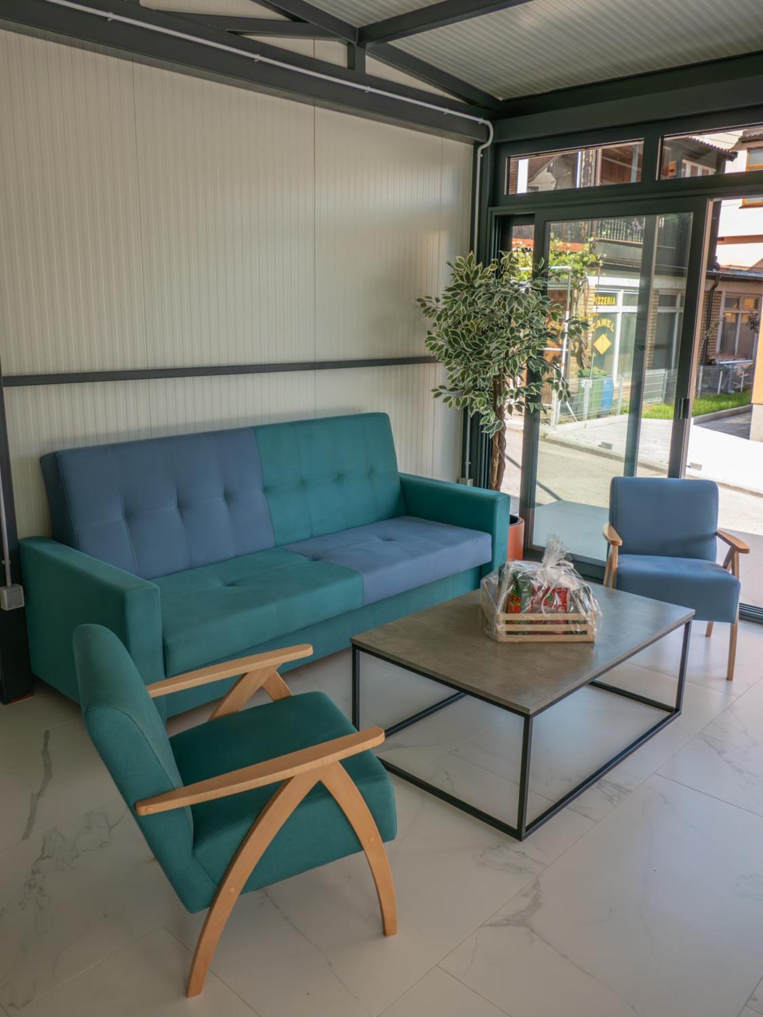 Sunny Corner Apartments Високо Екстериор снимка
