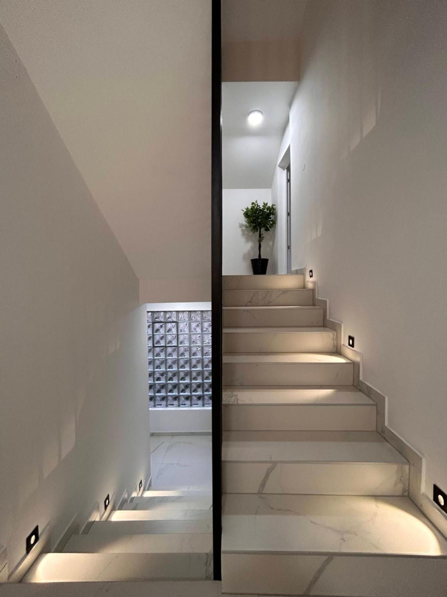 Sunny Corner Apartments Високо Екстериор снимка