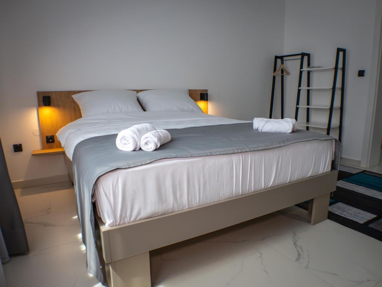 Sunny Corner Apartments Високо Екстериор снимка