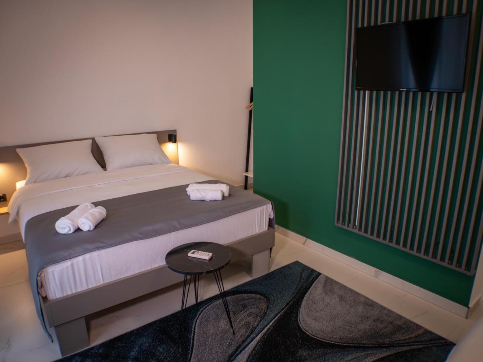 Sunny Corner Apartments Високо Екстериор снимка