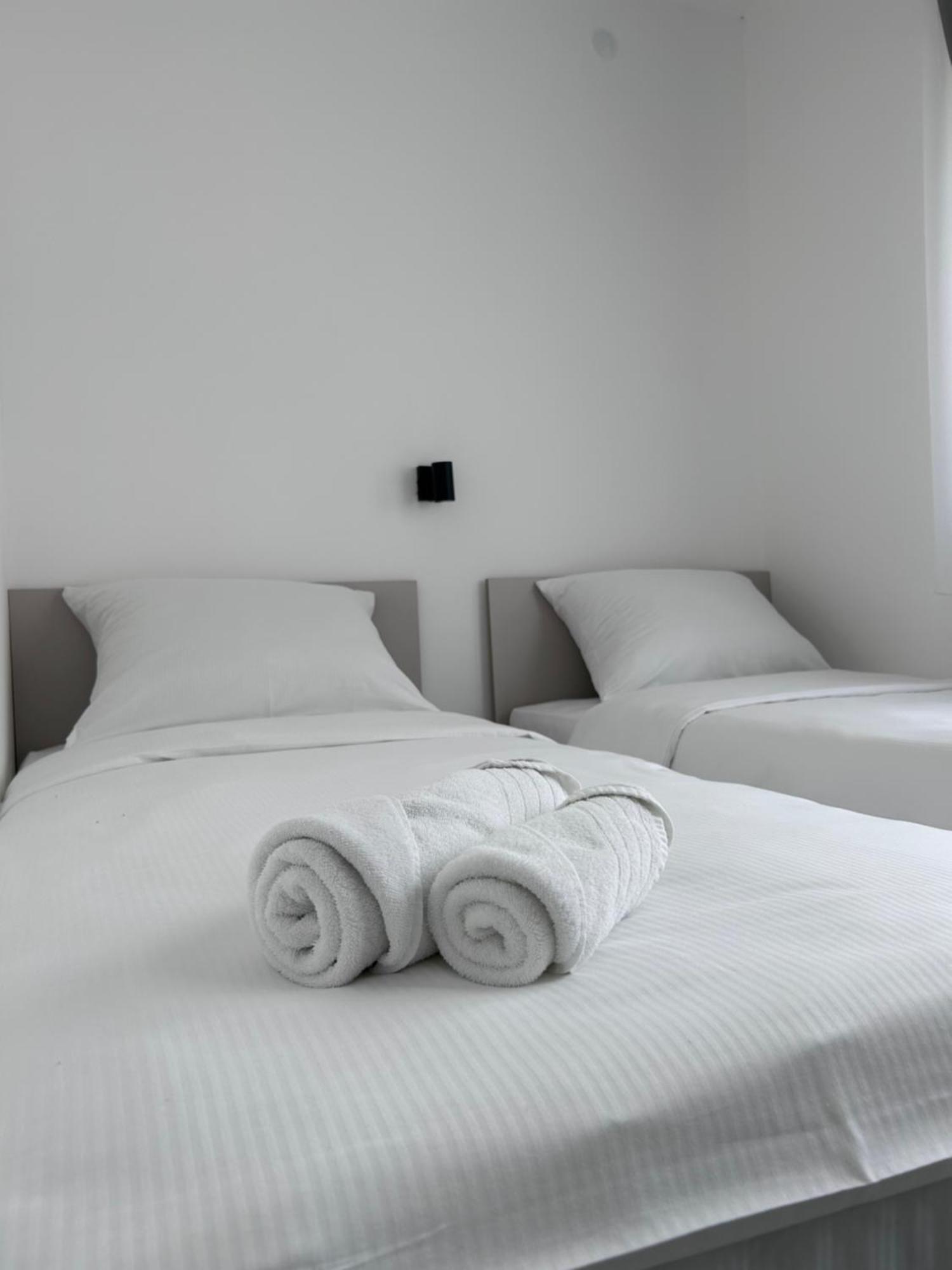 Sunny Corner Apartments Високо Екстериор снимка
