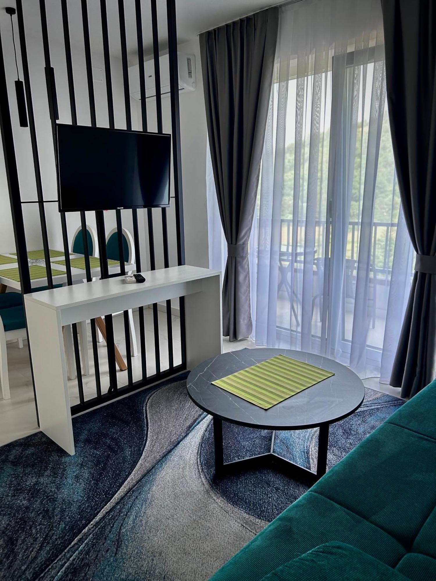 Sunny Corner Apartments Високо Екстериор снимка